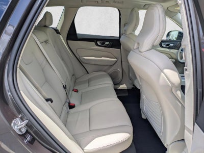 2025 Volvo XC60 B5 AWD Plus